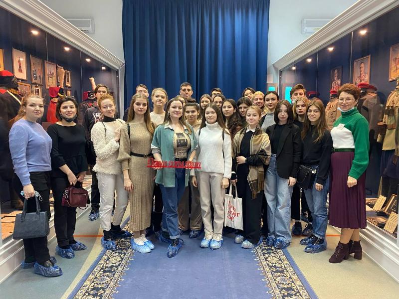 12 марта 2022 студенты отделения СХНП посетили музей Донской Казачьей гвардии
