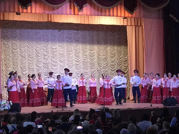 Благотворительный концерт "Мы с вами!" прошел в Ростовском колледже искусств