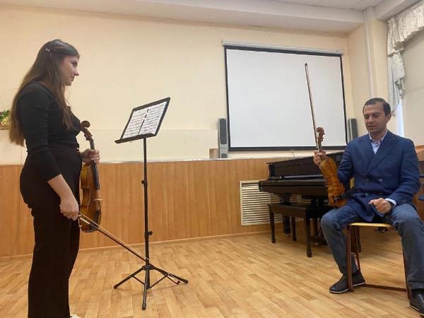 Мастер-класс преподавателя Московской государственной консерватории прошел в Ростовском колледже искусств
