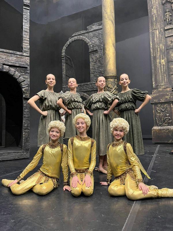   Учащиеся и студенты Ростовского колледжа искусств выступили на сцене Ростовского музыкального театра 