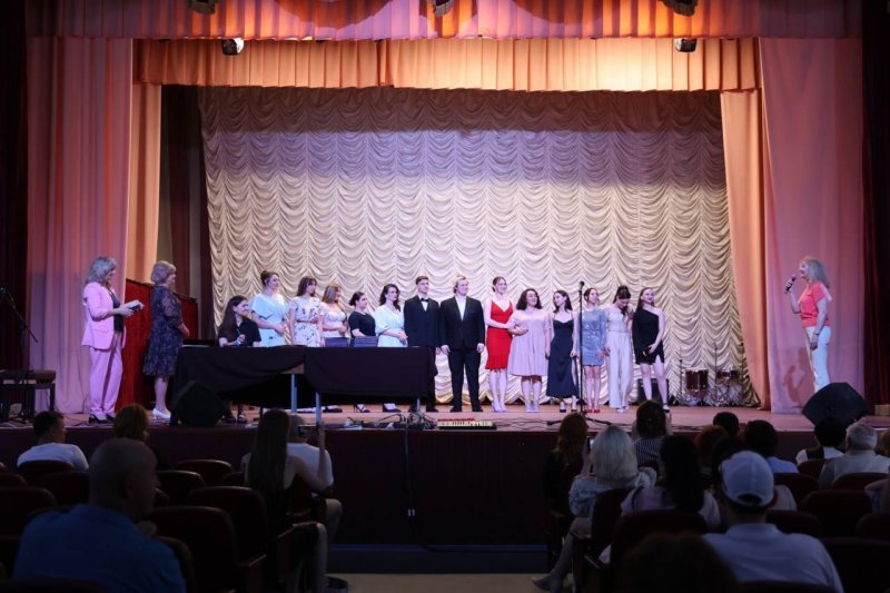 Торжественное вручение дипломов состоялось в Ростовском колледже искусств