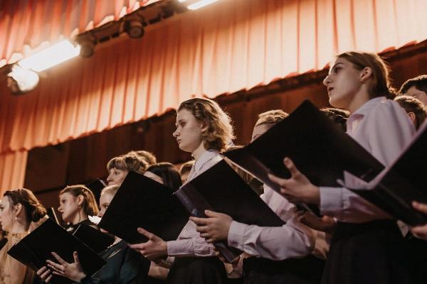 Отчётный концерт отделения "Хоровое дирижирование" прошел в Ростовском колледже искусств
