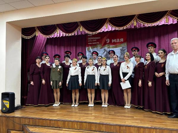 Студенты Ростовского колледжа искусств выступили во Славу Победы!