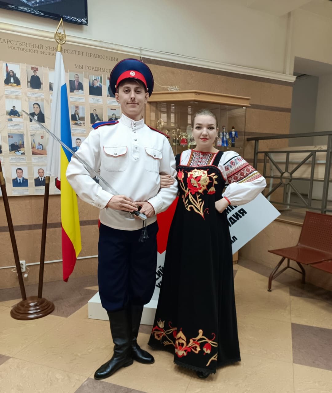 Студенты отделения "Сольное и хоровое пение" дали концерт, посвященный Дню Победы