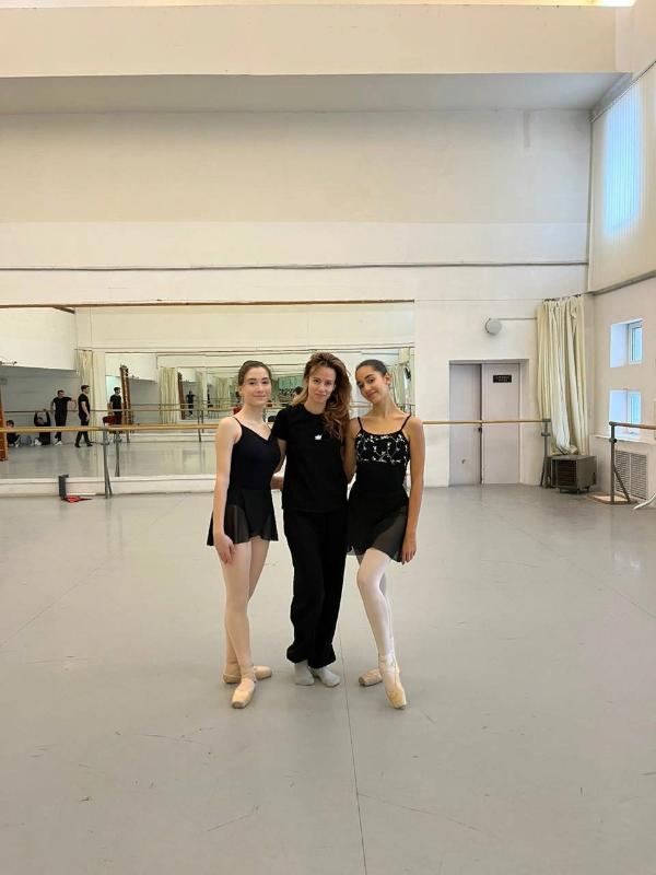 Студенты Ростовского колледжа искусств мастер-класс известного балетмейстера Виктории Литвиновой