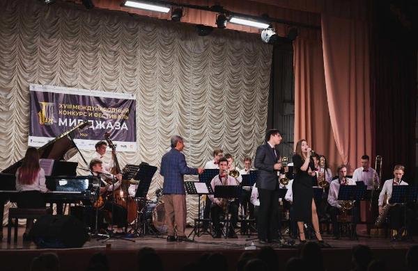 Концерт эстрадно-джазовой музыки прошел в Ростовском колледже искусств