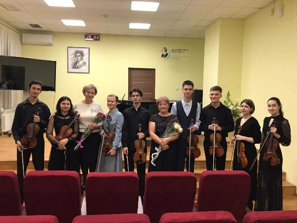 Концерт студентов Ростовского колледжа прошел в Детской школе искусств имени Алексея Артамонова