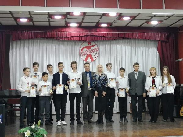 Преподаватели Ростовского колледжа искусств стали членами жюри X Городского конкурса юных гитаристов