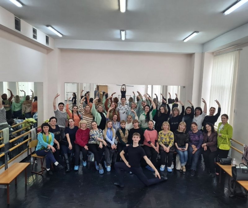 В Ростовском колледже искусств прошли мастер-классы по специальности "Искусство балета"